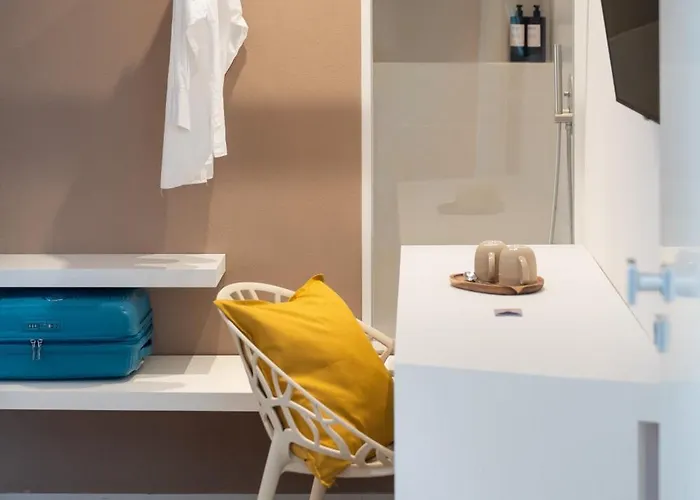 Elisea Your Escape 招待所 4*